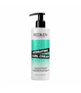 Термозащитный крем Redken Curl Stylers Hydrating Cream для укладки Термозащитный крем Redken Curl Stylers Hydrating Cream для увлажнения и легкой фиксации укладок на кудрявых волосах. 250мл